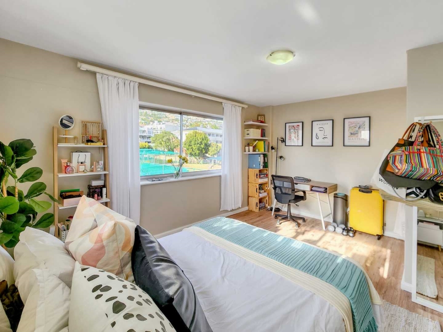 To Let 3 Bedroom Property for Rent in Sea Point Western Cape